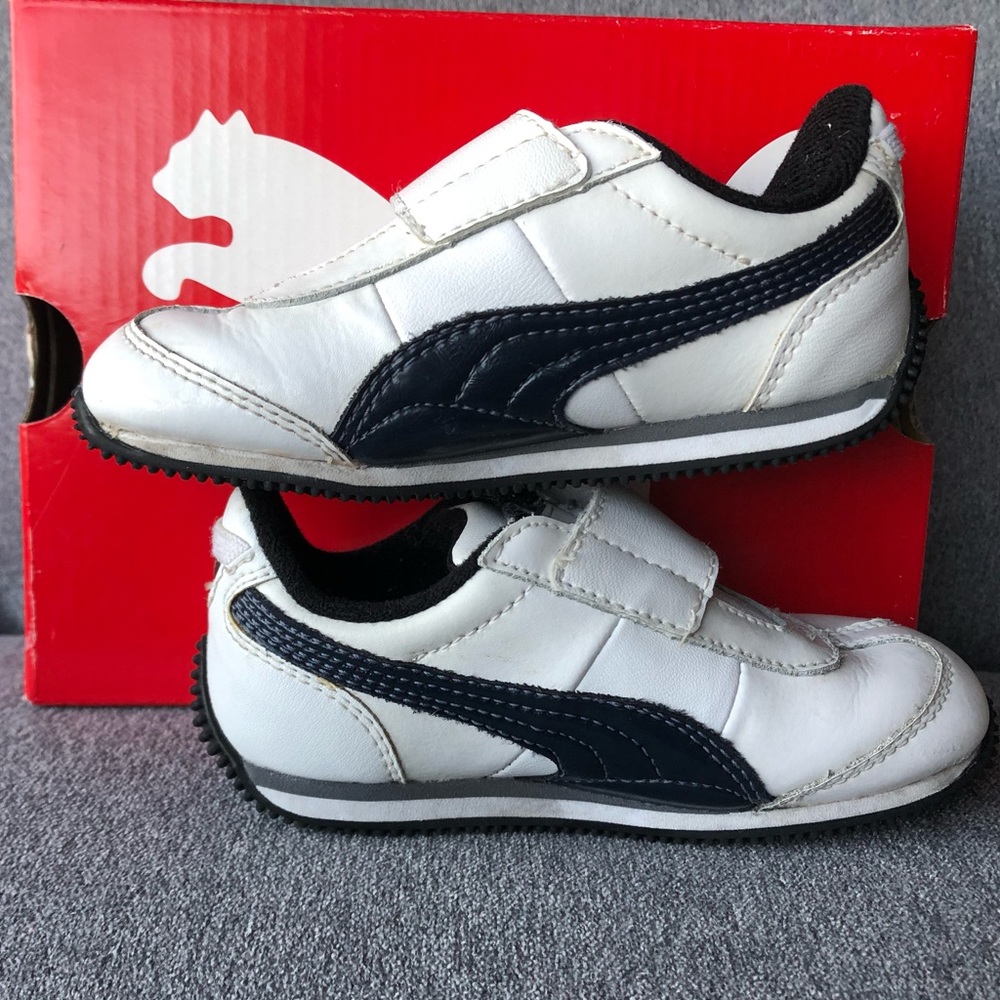 Puma ~ Speeder White / Navy ~ Toddler Size 7